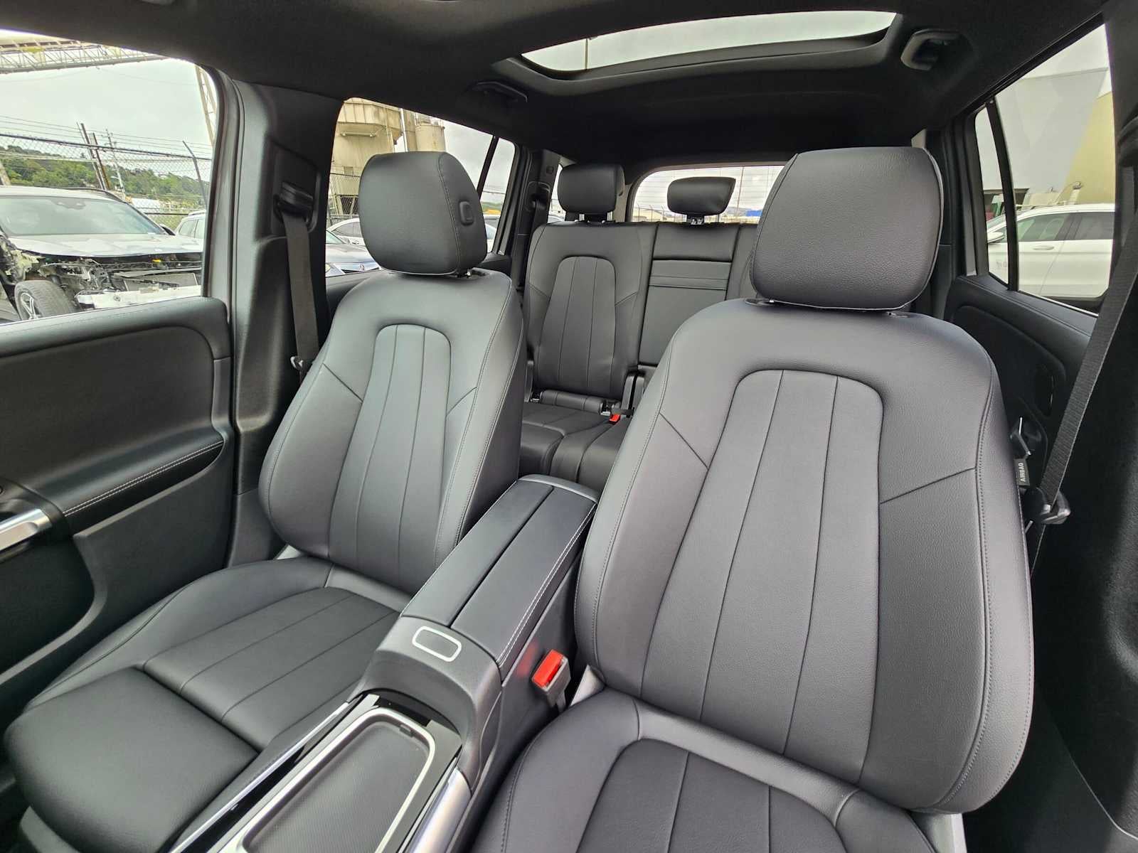 2026 Mercedes-Benz GLB 250 4MATIC® SUV