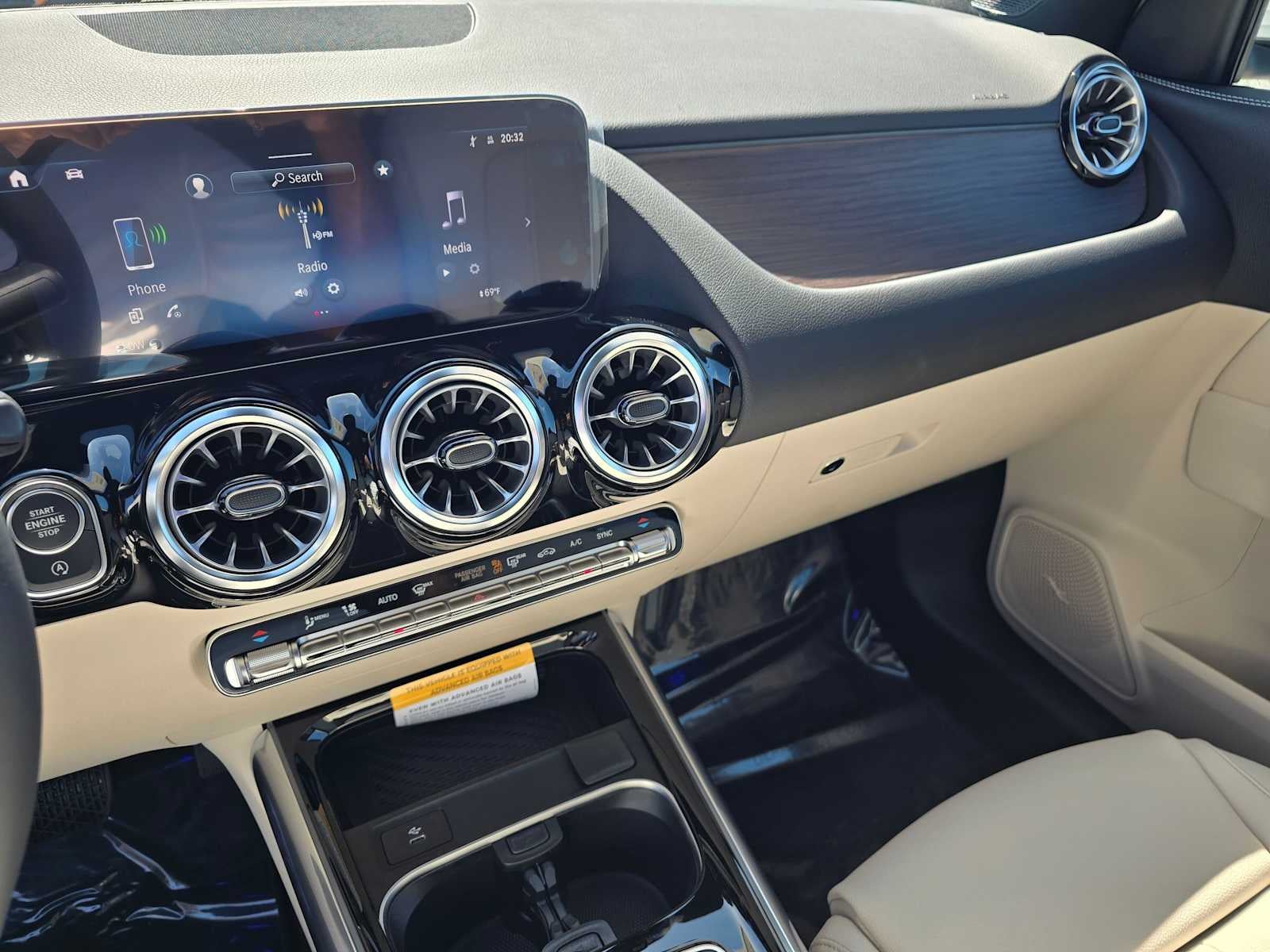 2026 Mercedes-Benz GLA 250 SUV