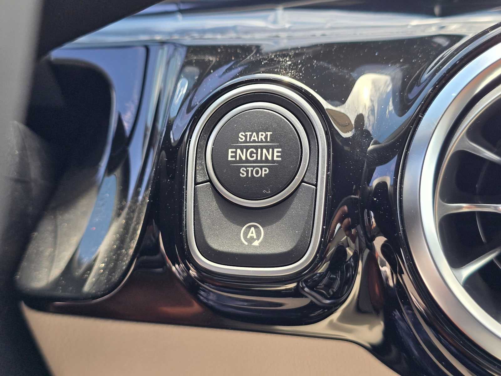 2026 Mercedes-Benz GLA 250 4MATIC® SUV