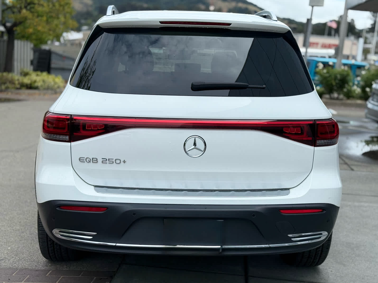 2023 Mercedes-Benz EQB 250+ SUV