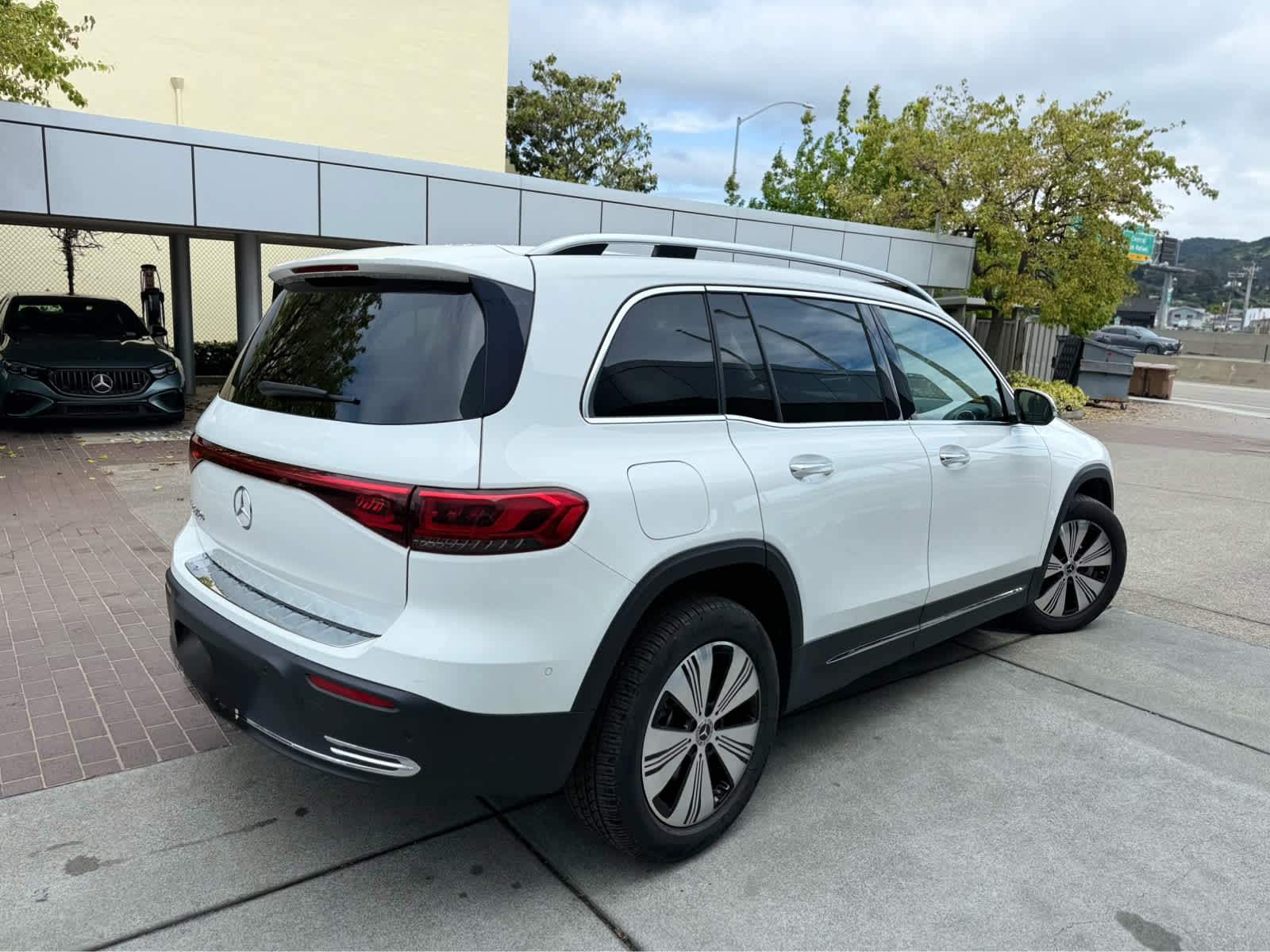 2023 Mercedes-Benz EQB 250+ SUV