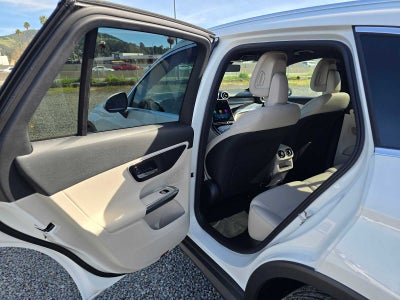 2026 Mercedes-Benz GLC 300 GLC 300