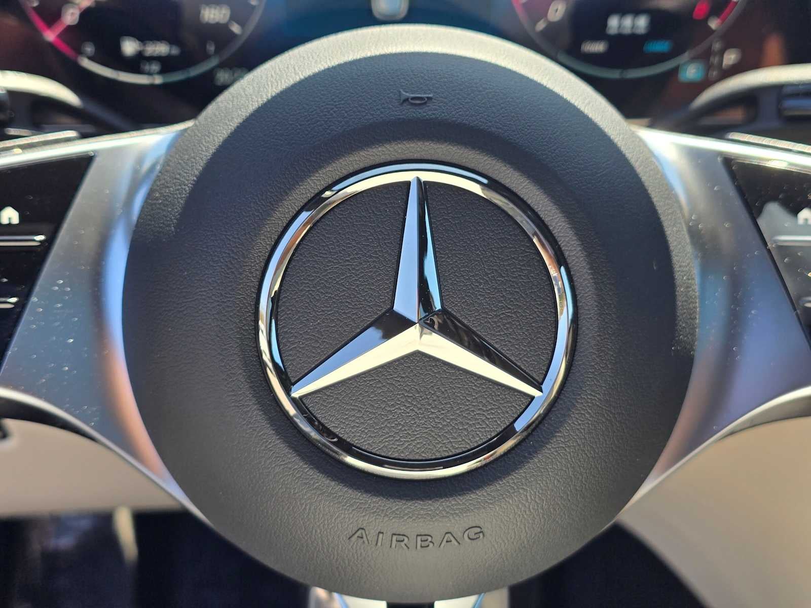 2027 Mercedes-Benz GLC 300 SUV