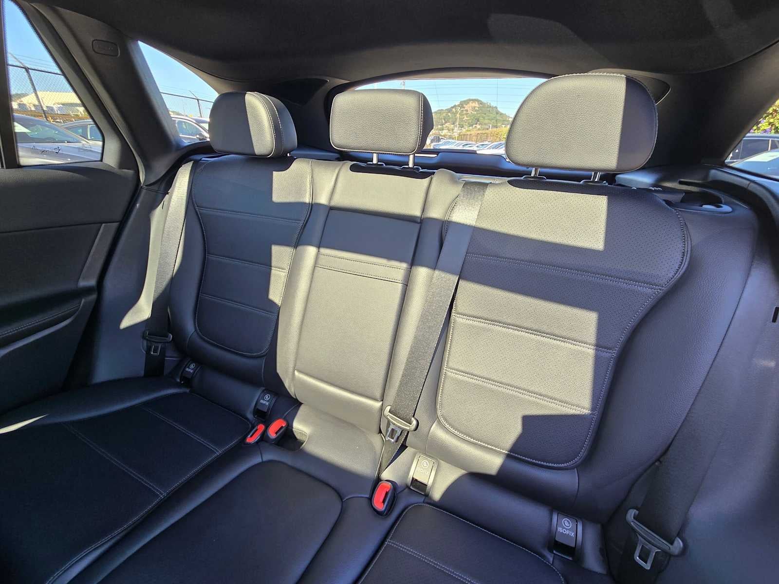 2027 Mercedes-Benz GLC 300 SUV