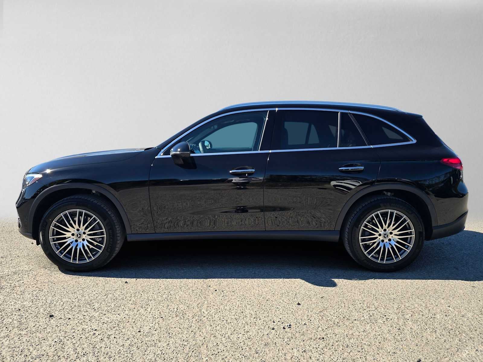 2027 Mercedes-Benz GLC 300 SUV