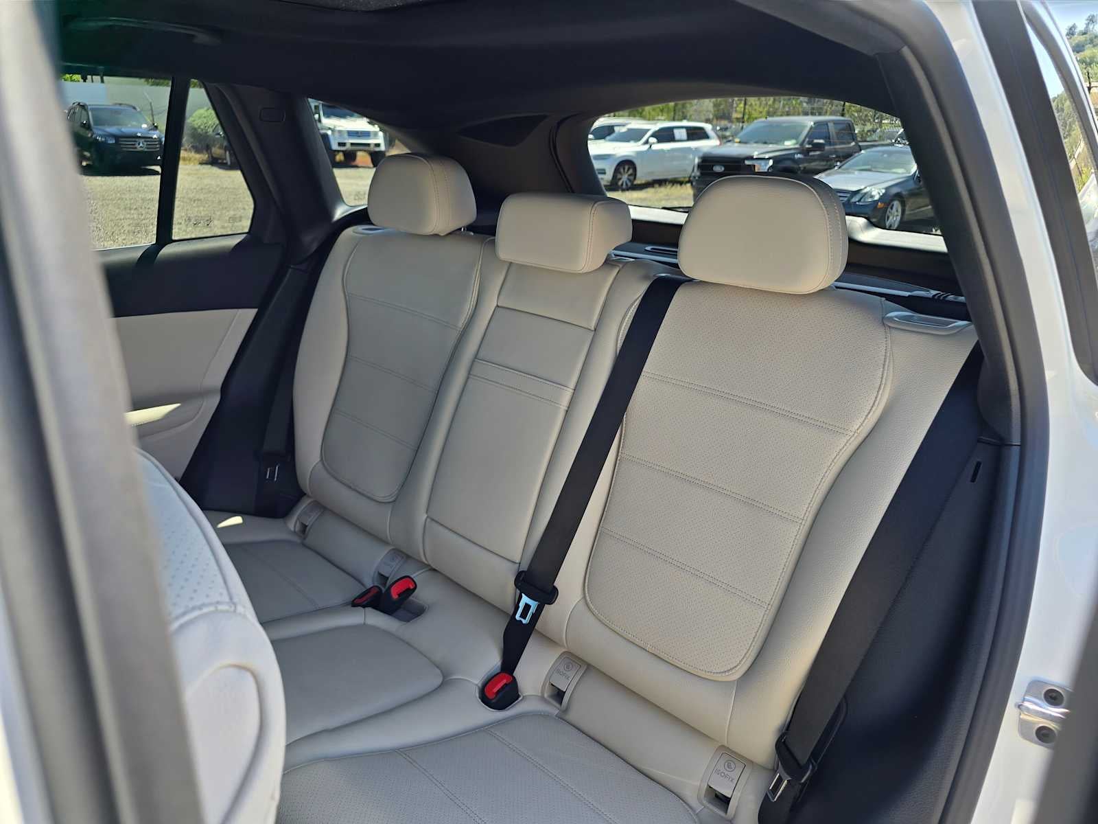 2026 Mercedes-Benz GLC 300 SUV