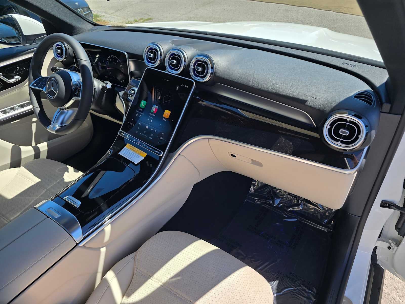 2026 Mercedes-Benz GLC Base - Photo 10