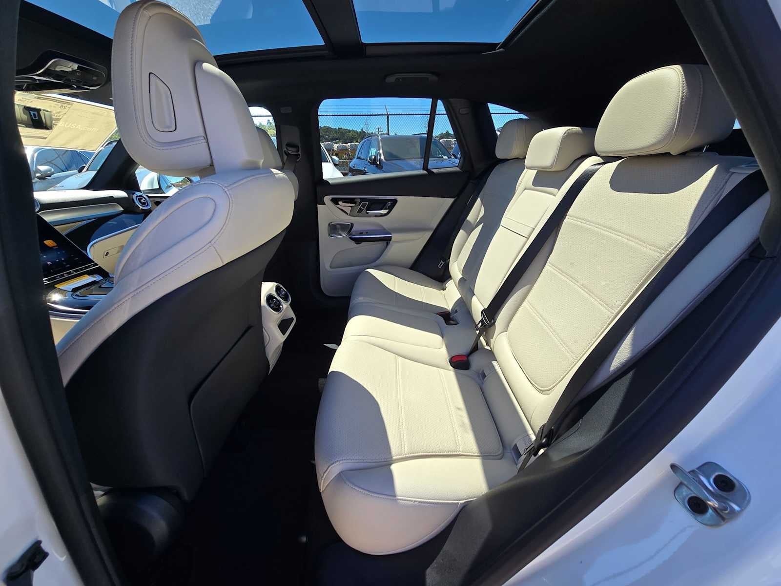 2026 Mercedes-Benz GLC Base - Photo 16