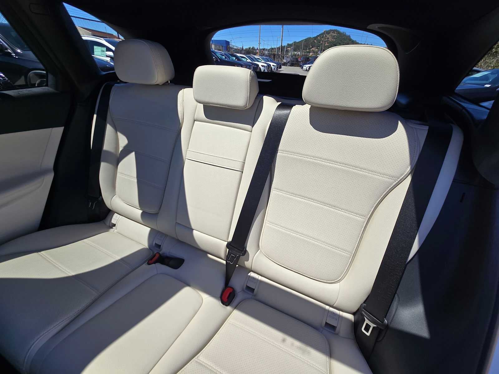 2026 Mercedes-Benz GLC Base - Photo 17