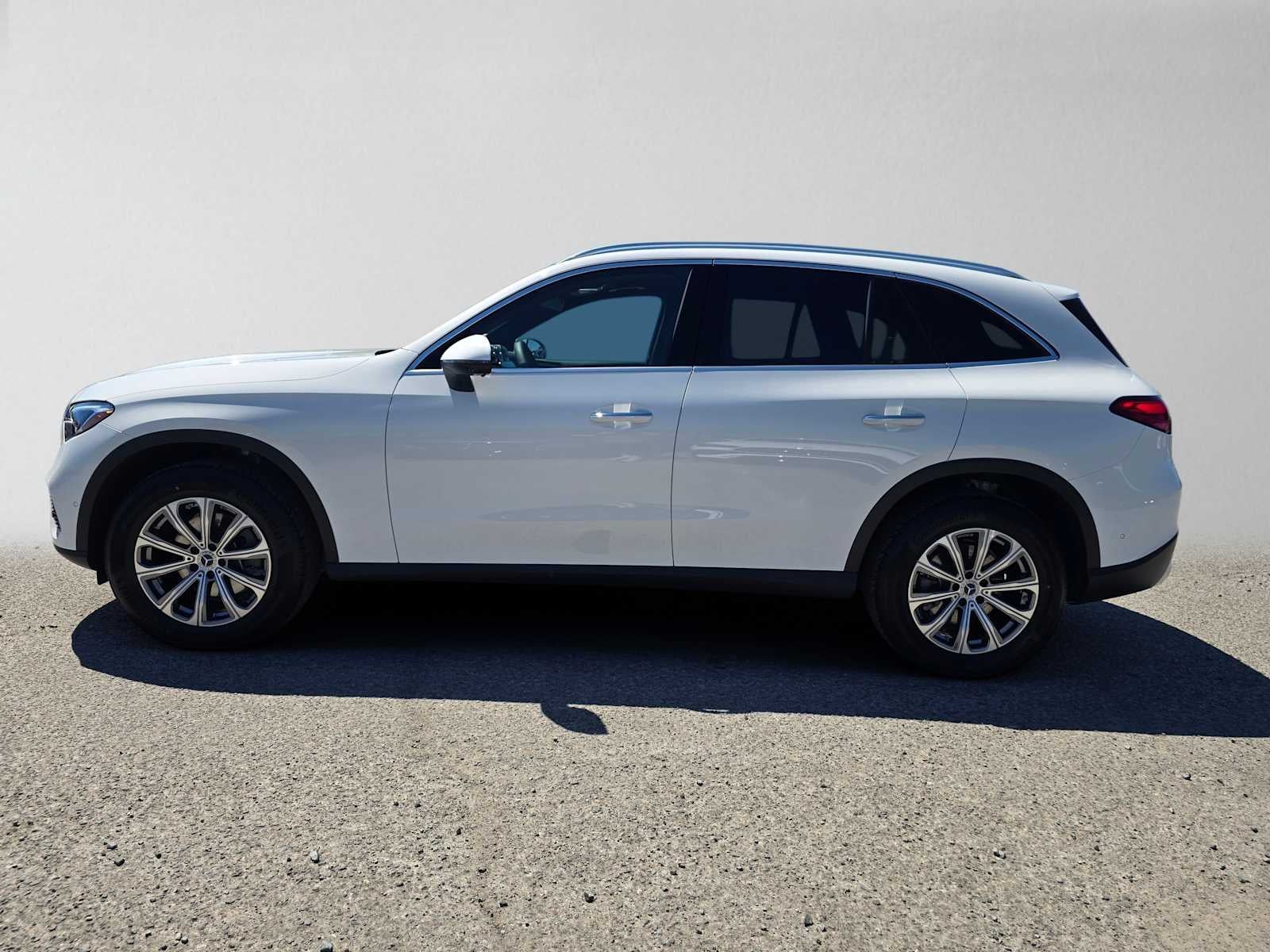 2026 Mercedes-Benz GLC Base - Photo 6