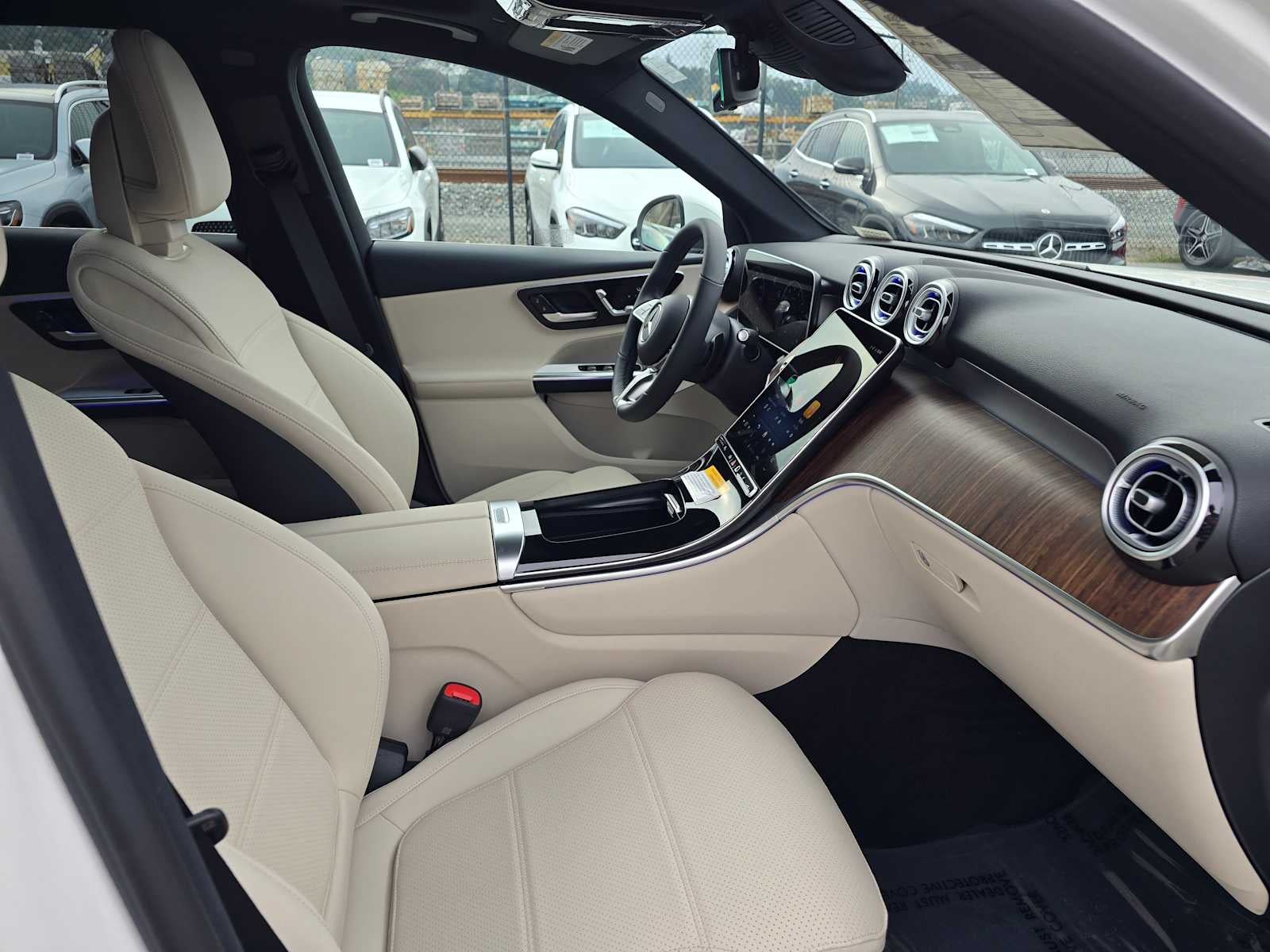 2026 Mercedes-Benz GLC GLC 300