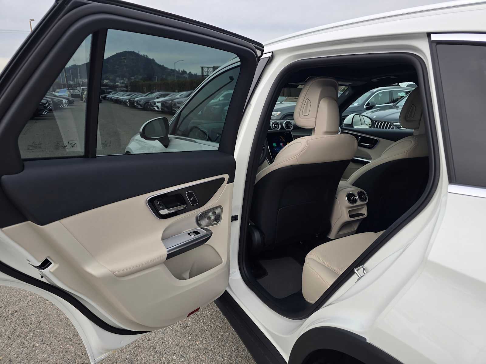 2026 Mercedes-Benz GLC GLC 300