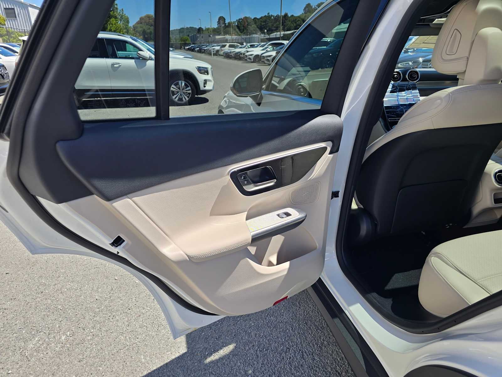 2026 Mercedes-Benz GLC 300 4MATIC® SUV