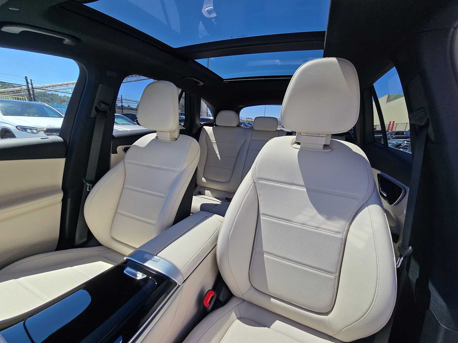 2026 Mercedes-Benz GLC 300 4MATIC® SUV