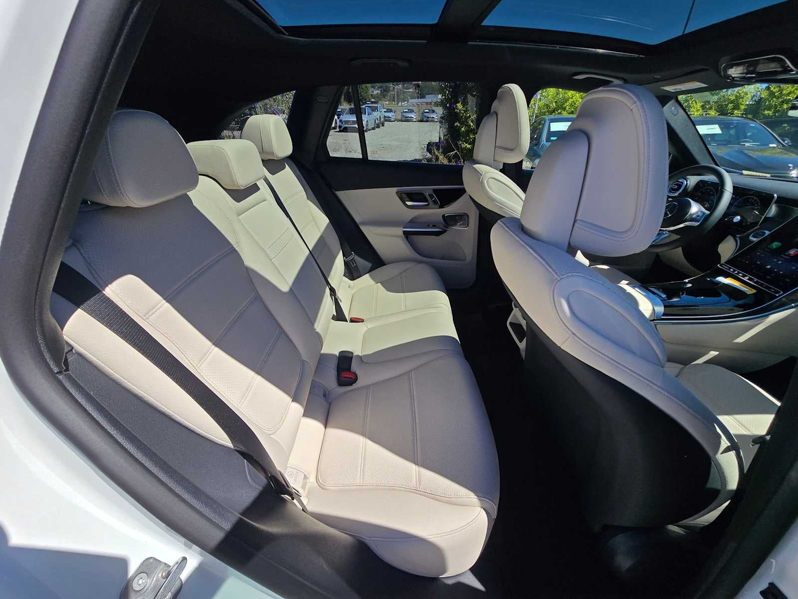 2027 Mercedes-Benz GLC 350e 4MATIC® SUV