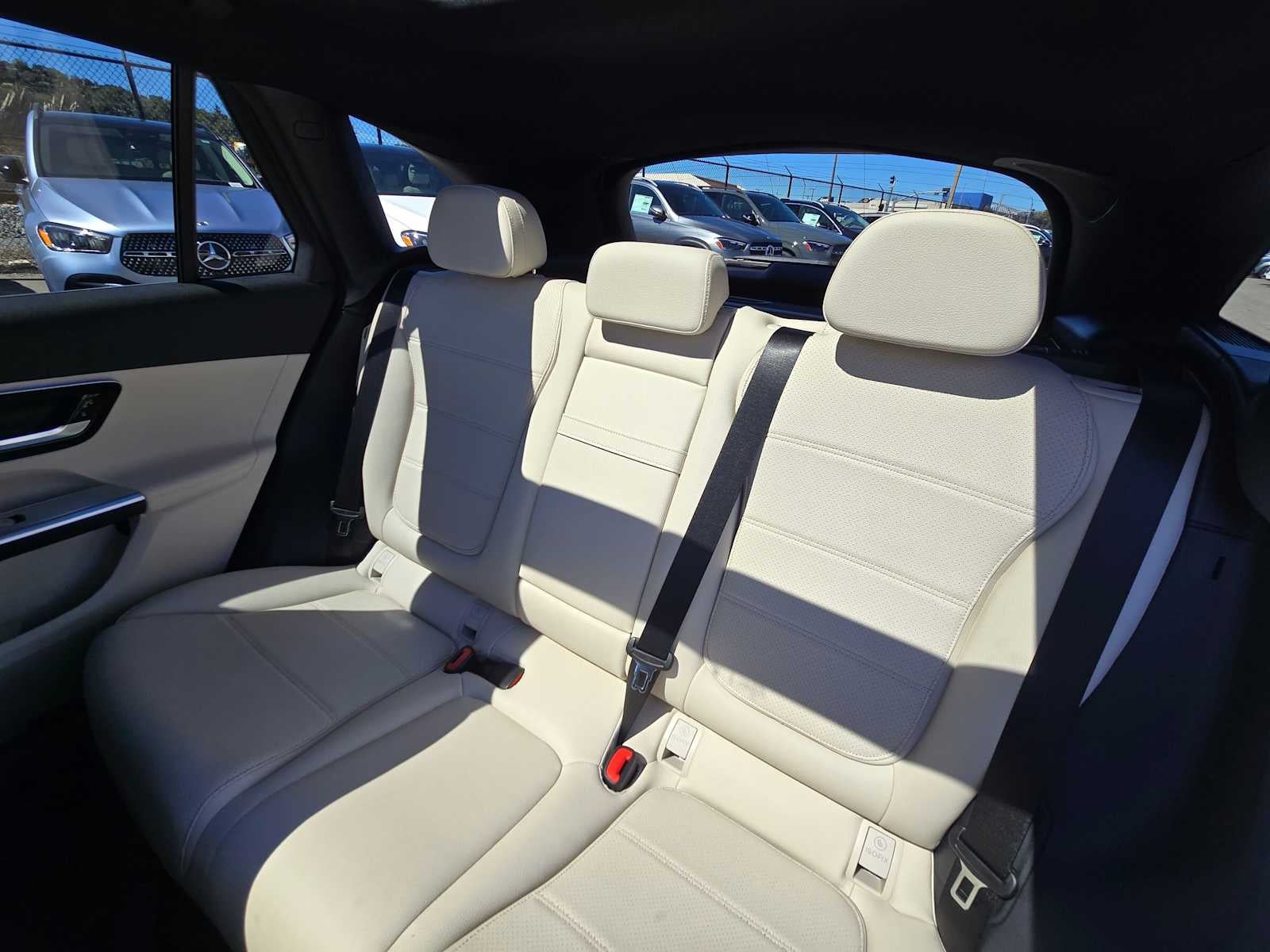 2027 Mercedes-Benz GLC 350e 4MATIC® SUV