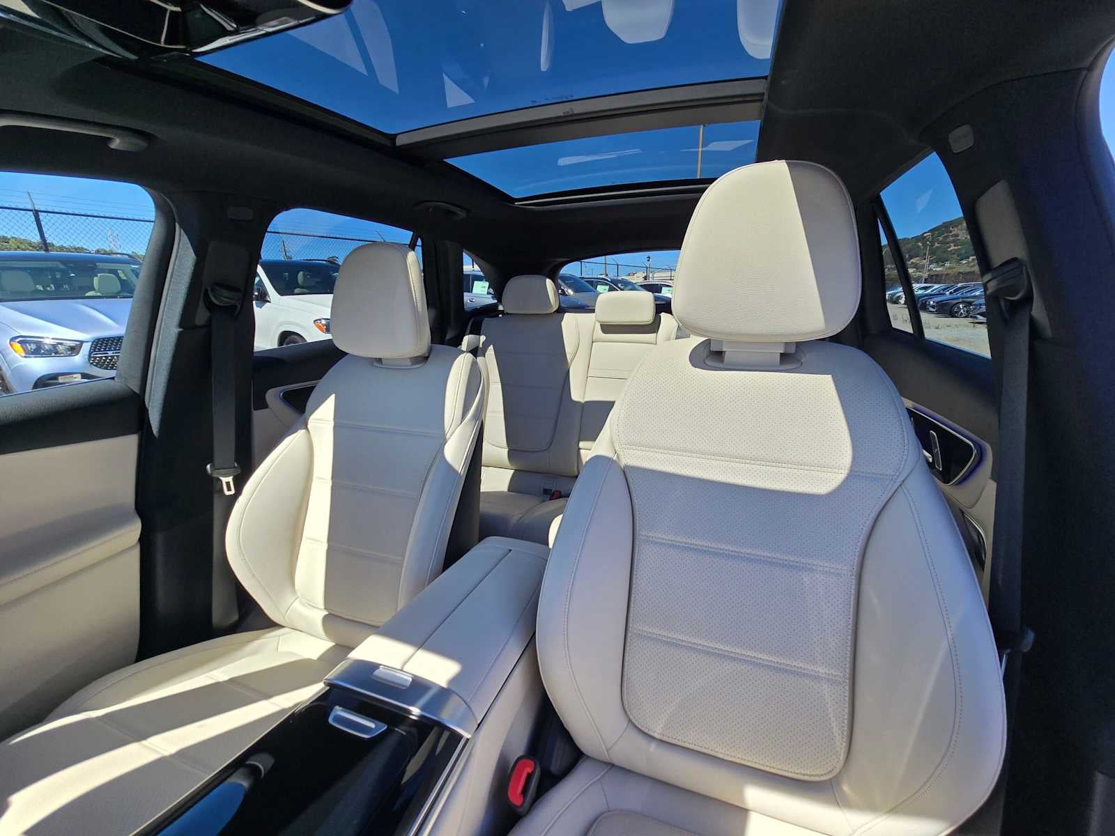 2027 Mercedes-Benz GLC 350e 4MATIC® SUV