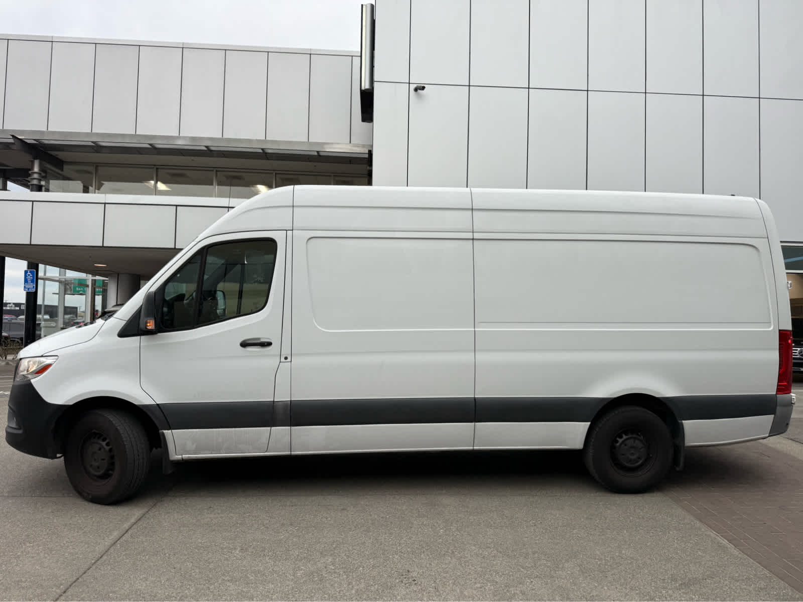2021 Mercedes-Benz Sprinter 2500 High Roof V6 170" RWD