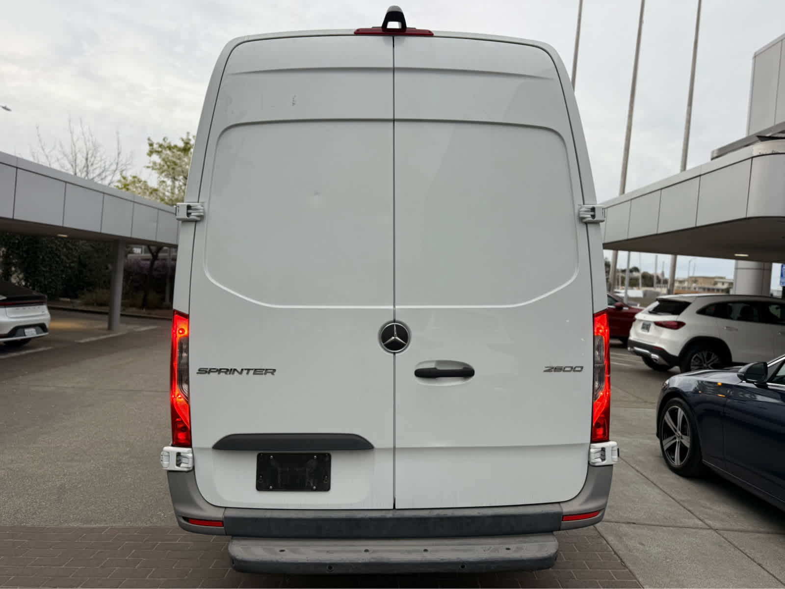 2021 Mercedes-Benz Sprinter 2500 High Roof V6 170" RWD