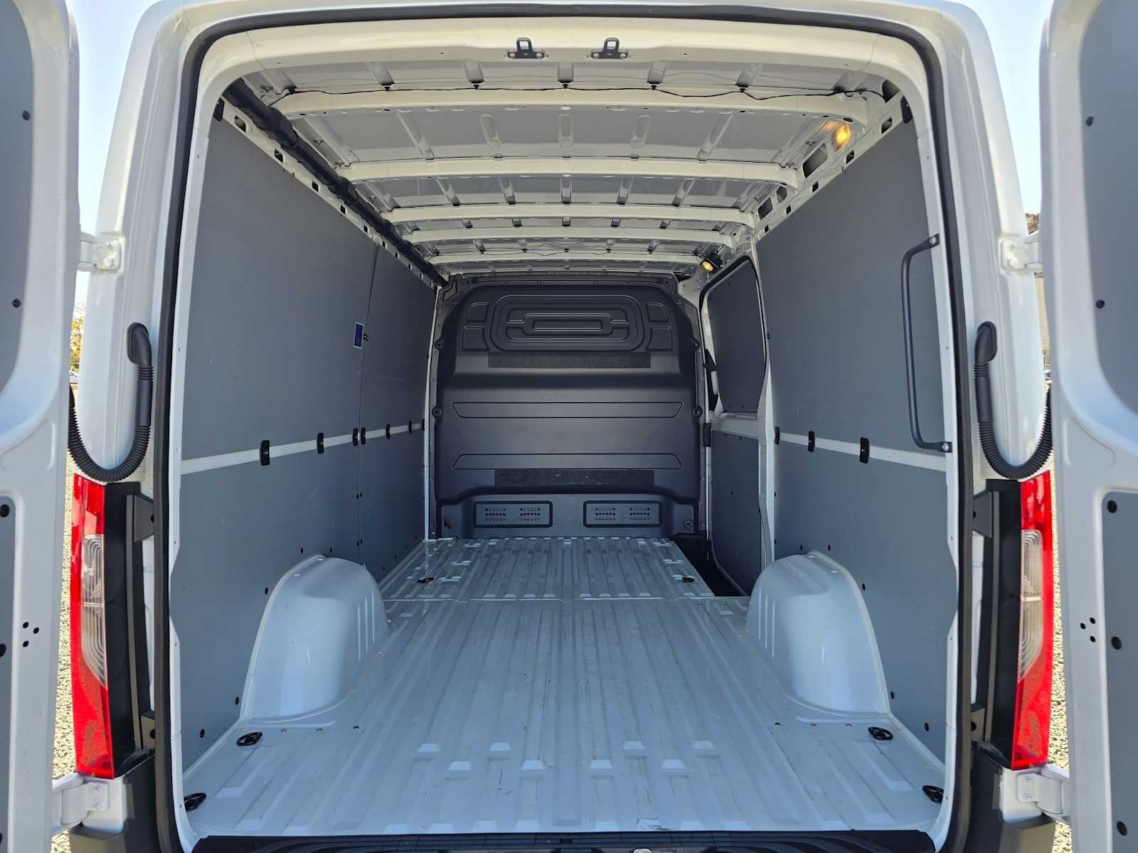 2025 Mercedes-Benz Sprinter Cargo Van 2500 Standard Roof I4 Diesel 144 RWD