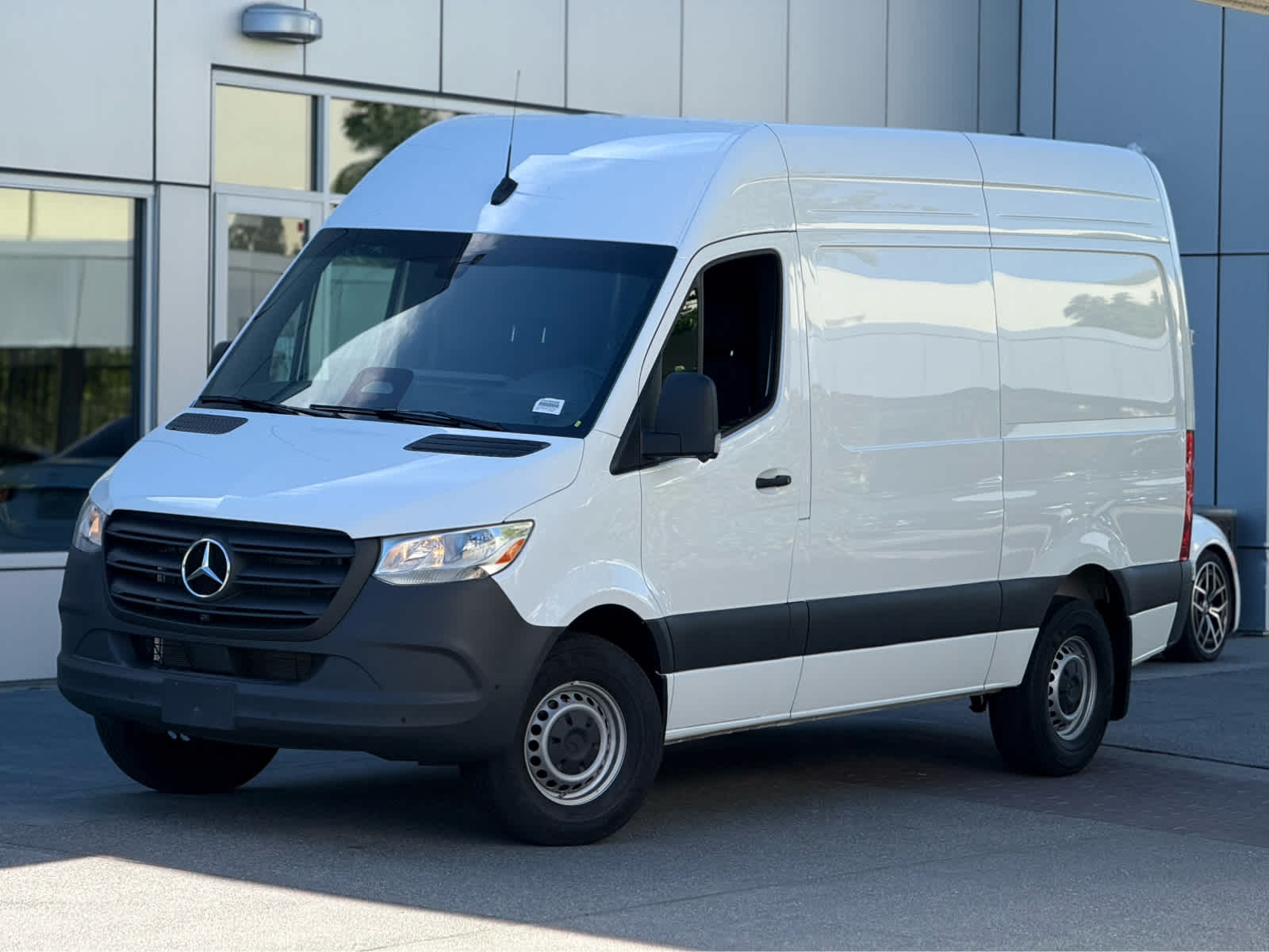 2025 Mercedes-Benz Sprinter Cargo Van 2500 Standard Roof I4 Diesel 144" RWD