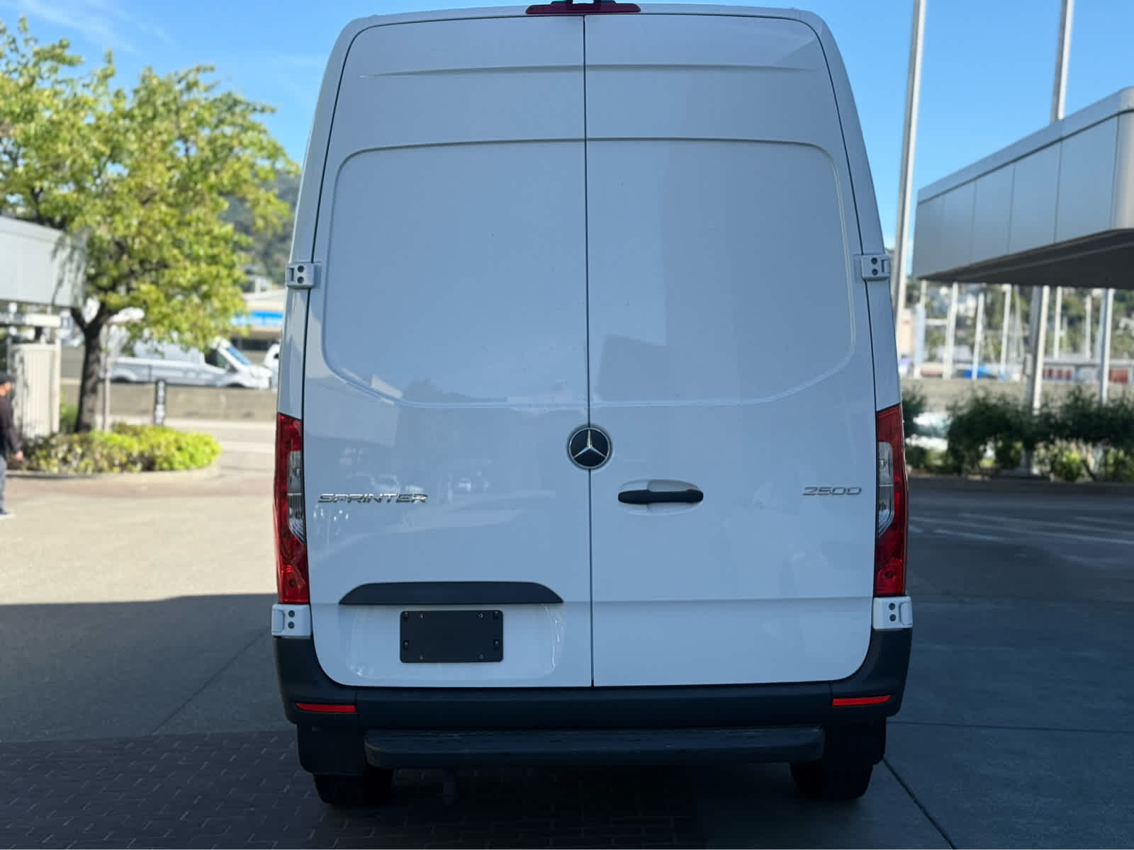 2025 Mercedes-Benz Sprinter Cargo Van 2500 Standard Roof I4 Diesel 144" RWD