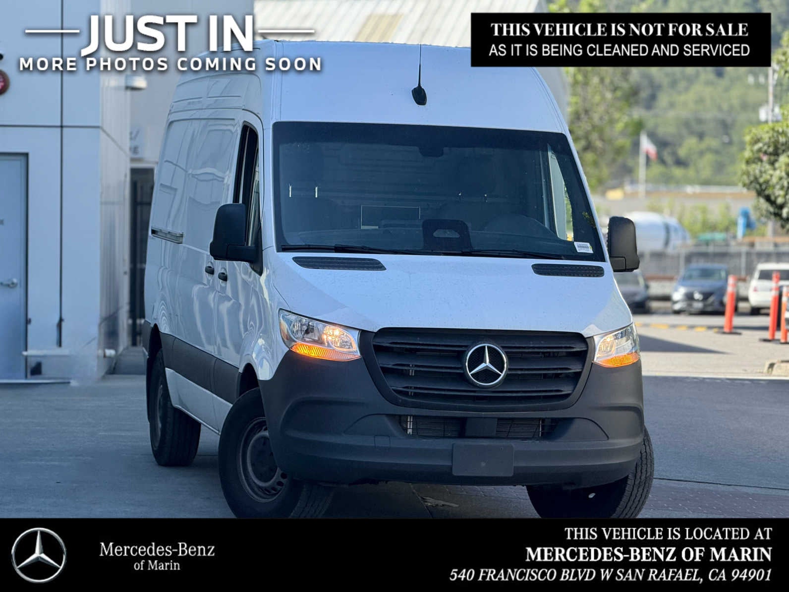 2025 Mercedes-Benz Sprinter Cargo Van 2500 Standard Roof I4 Diesel 144" RWD