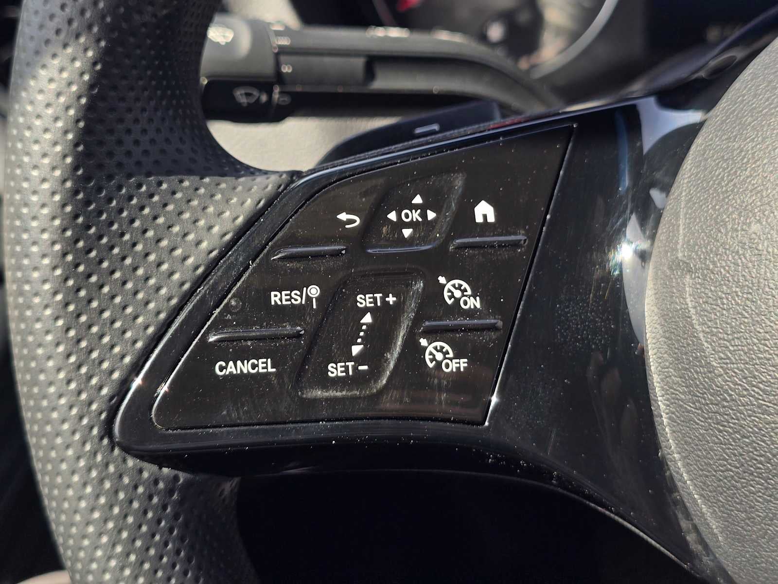 2025 Mercedes-Benz Sprinter Cargo Van 2500 Standard Roof I4 Diesel 144 RWD