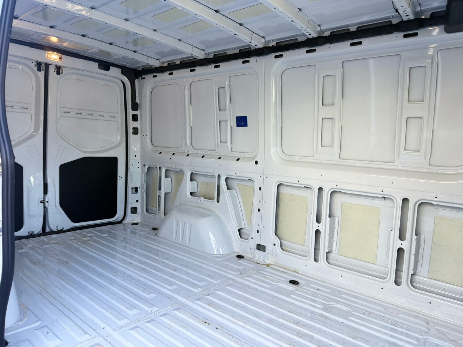 2025 Mercedes-Benz Sprinter Cargo Van 2500 Standard Roof I4 Diesel 144" RWD