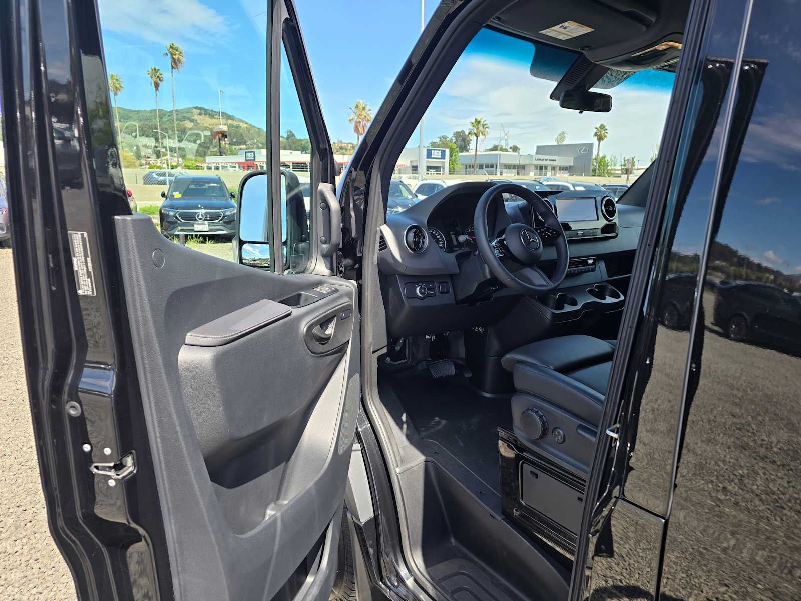2025 Mercedes-Benz Sprinter Passenger Van 2500 Standard Roof I4 Diesel 144 RWD