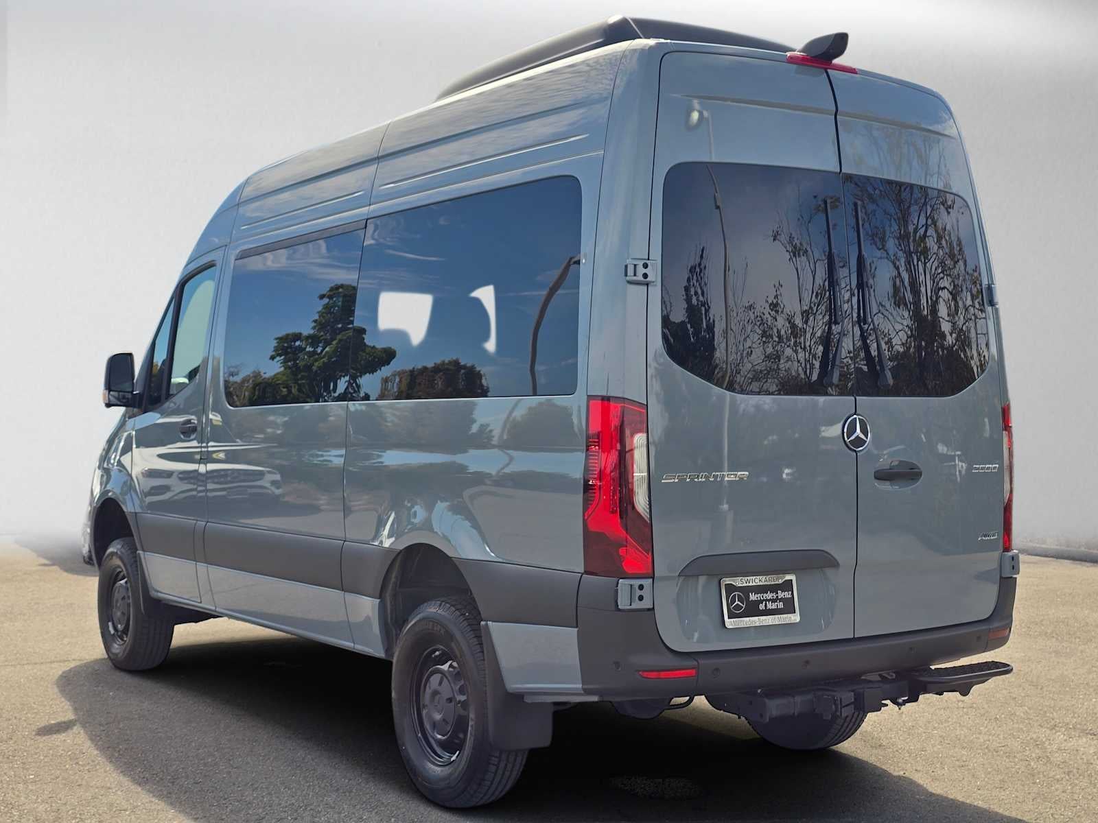 2026 Mercedes-Benz Sprinter Passenger Van 2500 Standard Roof I4 Diesel HO 144 AWD