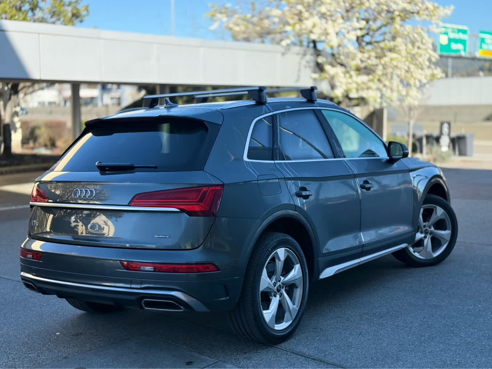 2022 Audi Q5 S line Premium Plus