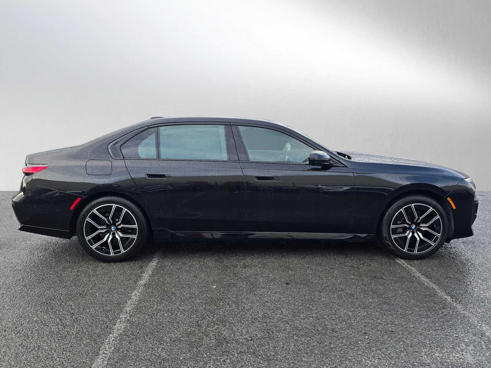 2024 BMW 740i 740i