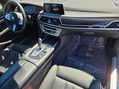 2021 BMW 740i 740i