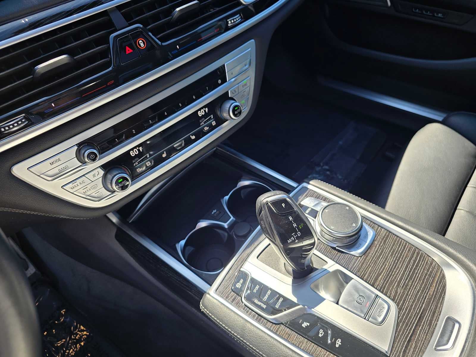 2021 BMW 740i 740i