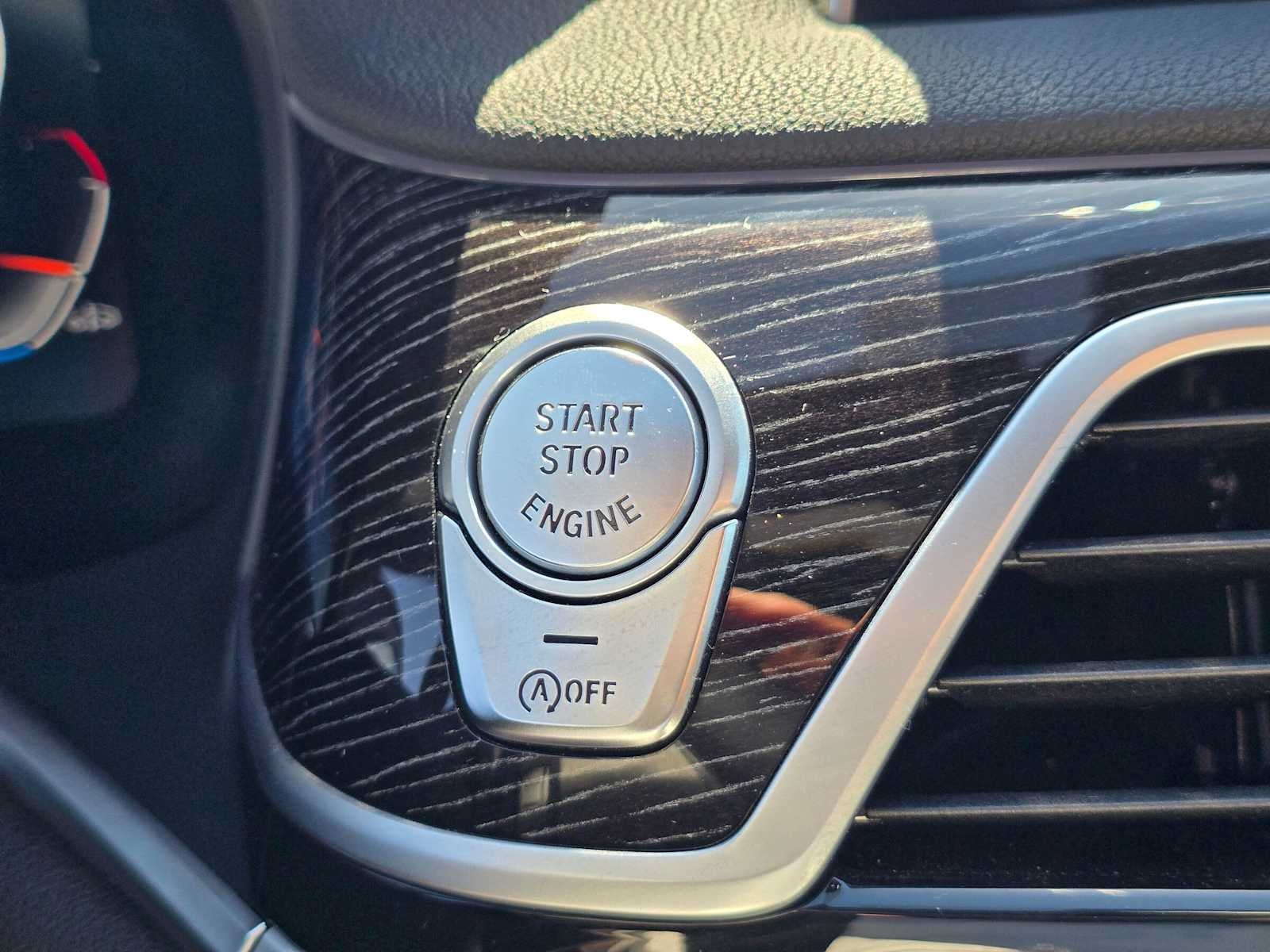 2021 BMW 740i 740i