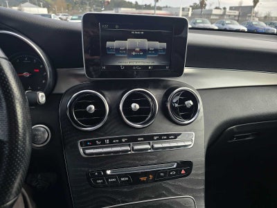 2019 Mercedes-Benz GLC 300 GLC 300