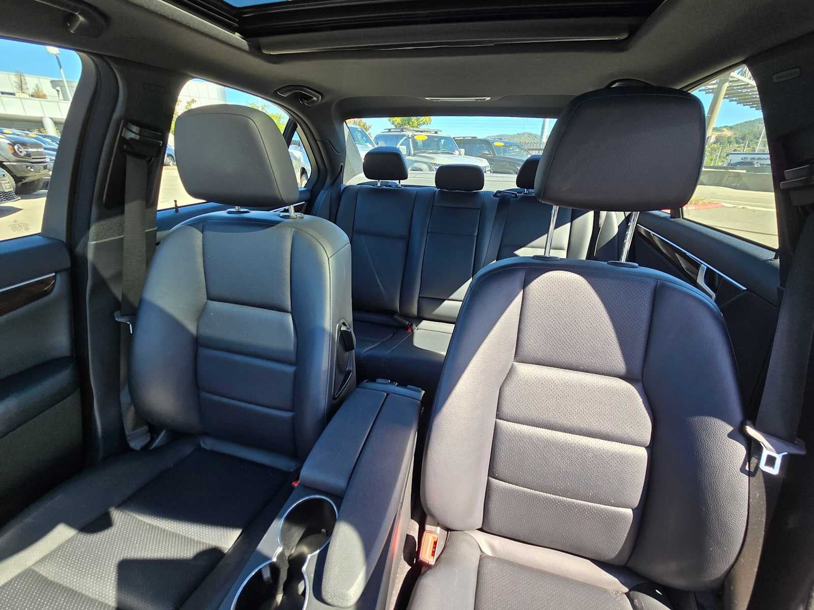 2014 Mercedes-Benz C 250 4dr Sdn RWD