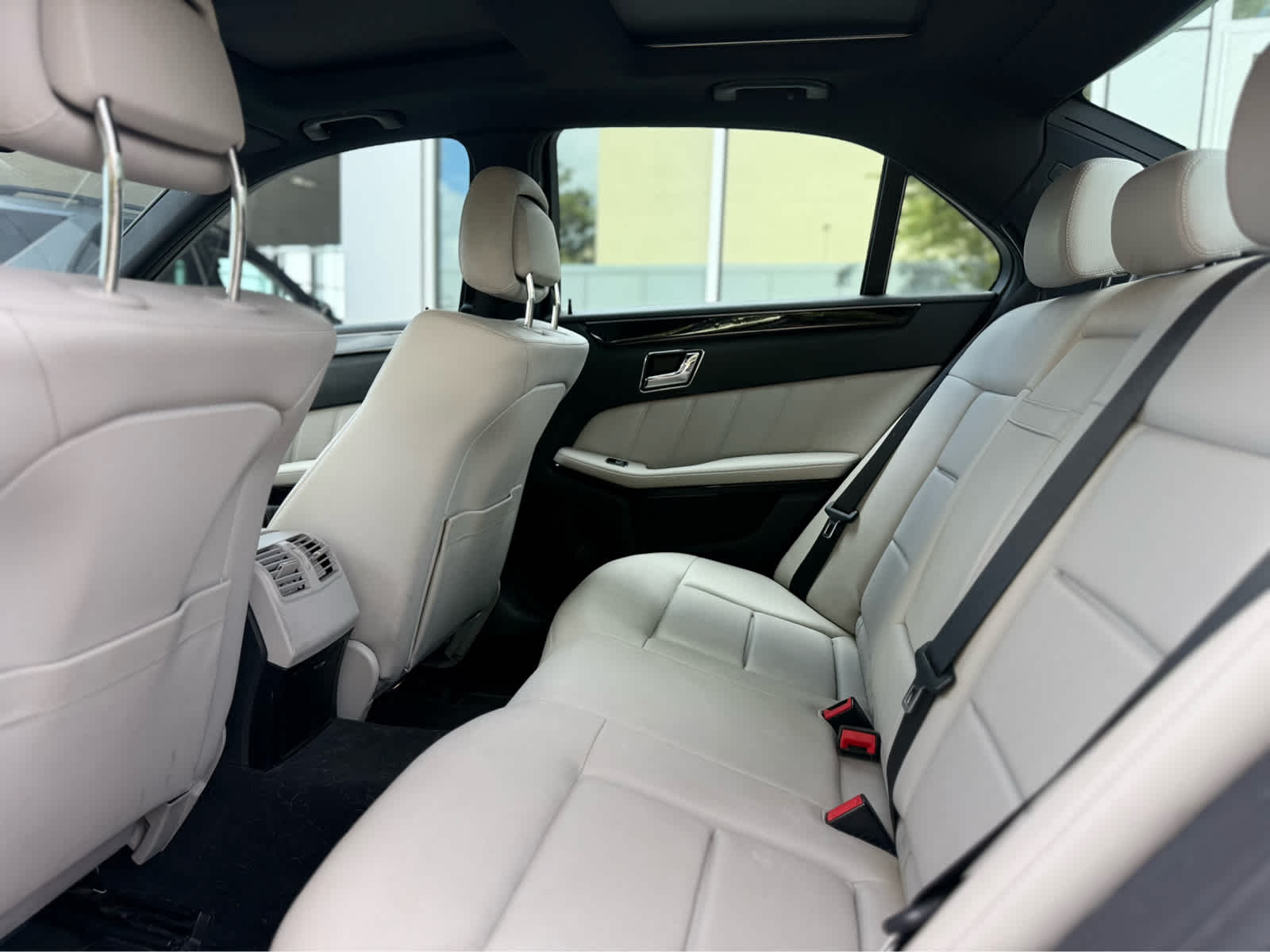 2010 Mercedes-Benz E 350 4dr Sdn RWD