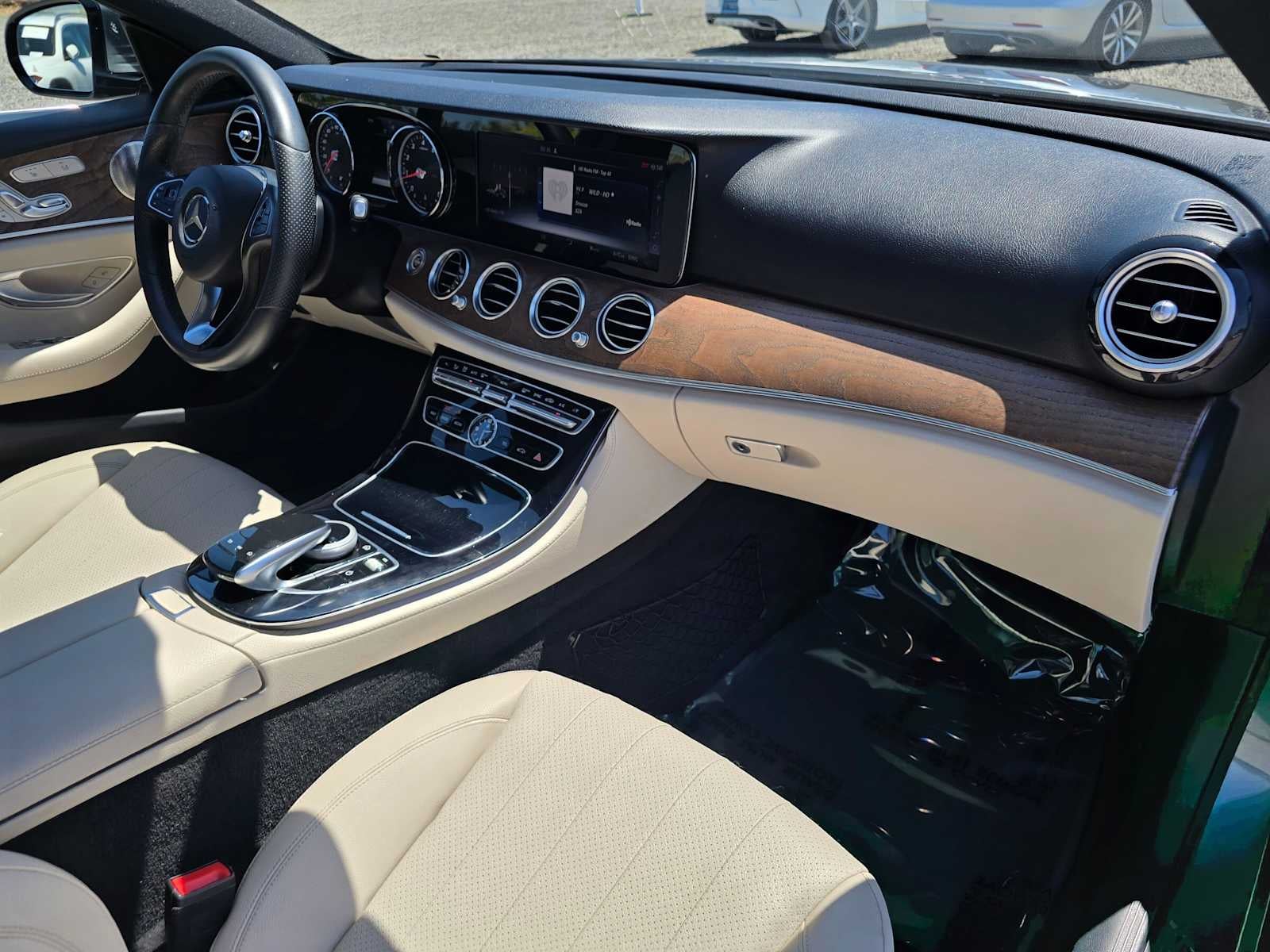 2017 Mercedes-Benz E 300 RWD Sedan