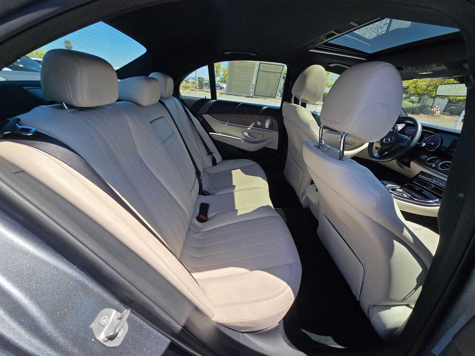 2017 Mercedes-Benz E 300 RWD Sedan
