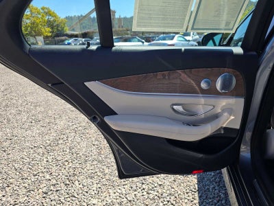 2017 Mercedes-Benz E 300 RWD Sedan