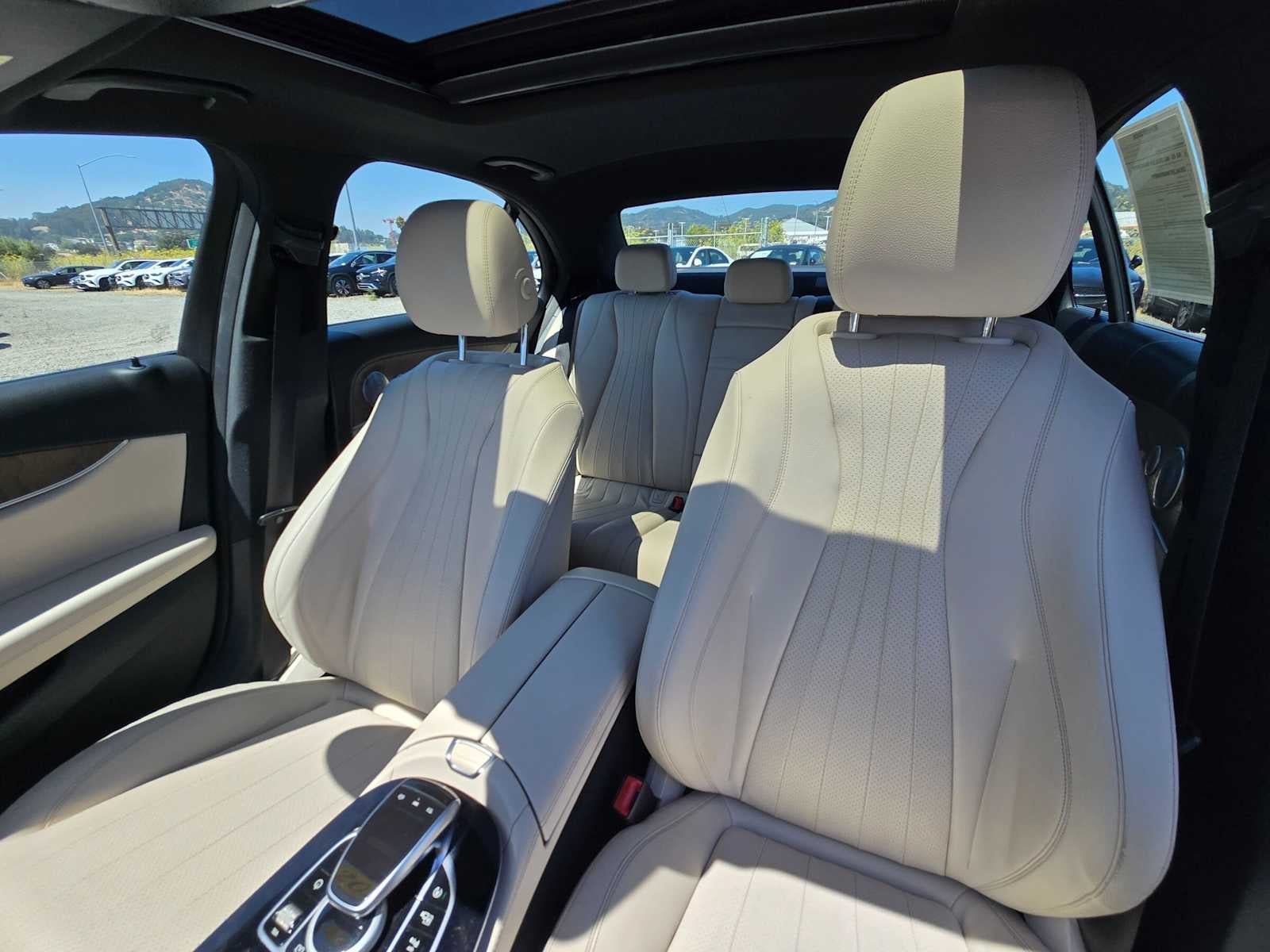 2017 Mercedes-Benz E 300 RWD Sedan