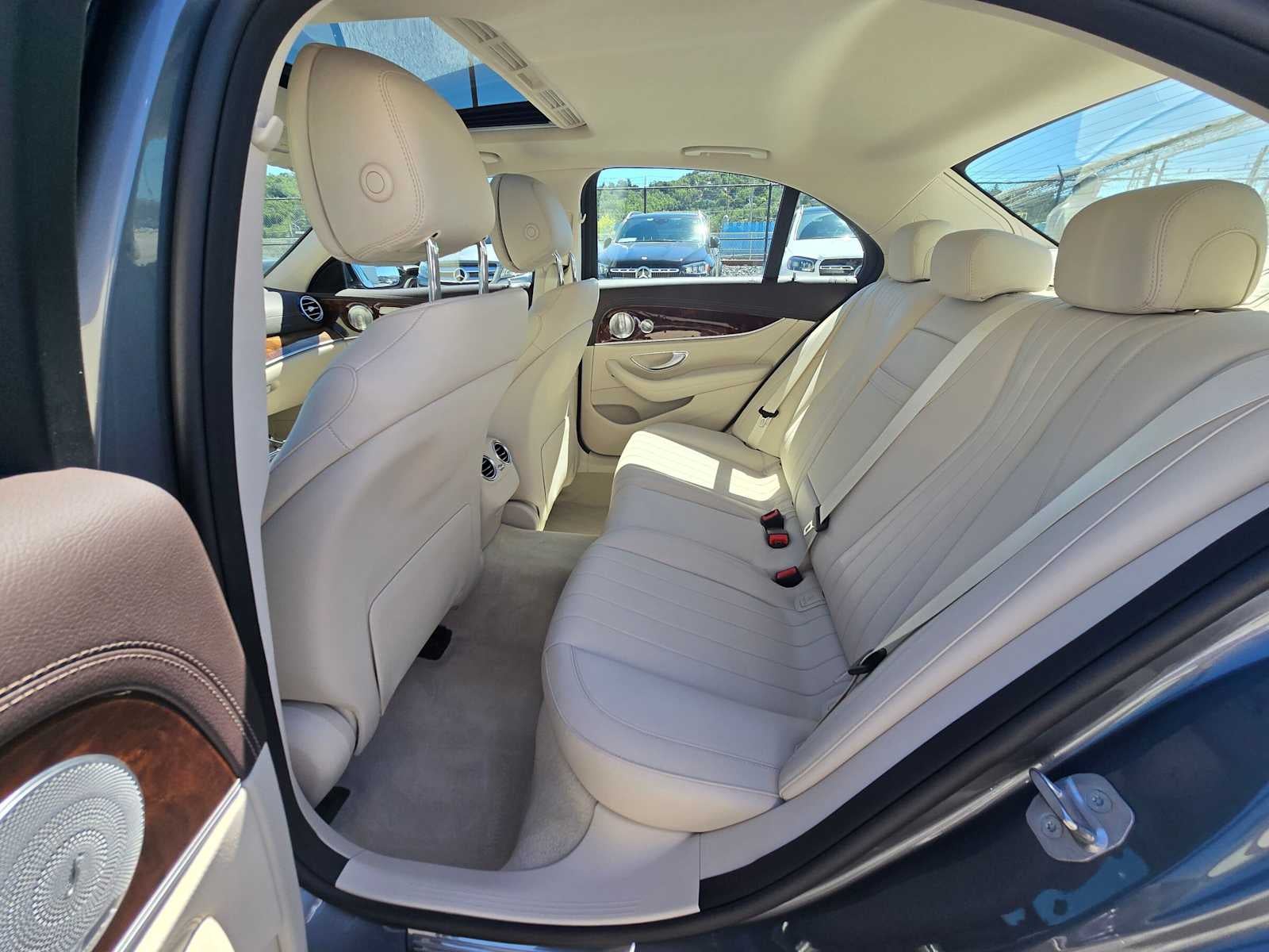2017 Mercedes-Benz E 300 RWD Sedan