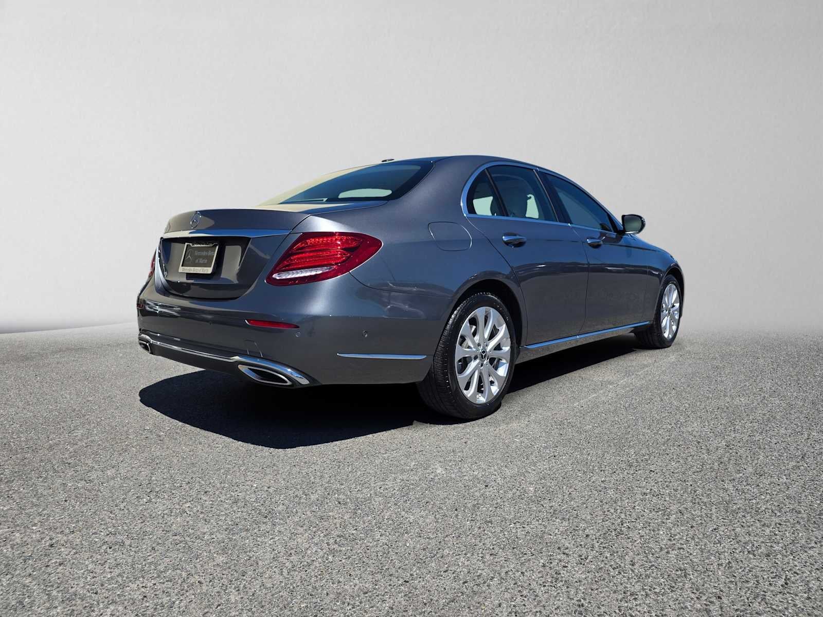 2017 Mercedes-Benz E 300 RWD Sedan