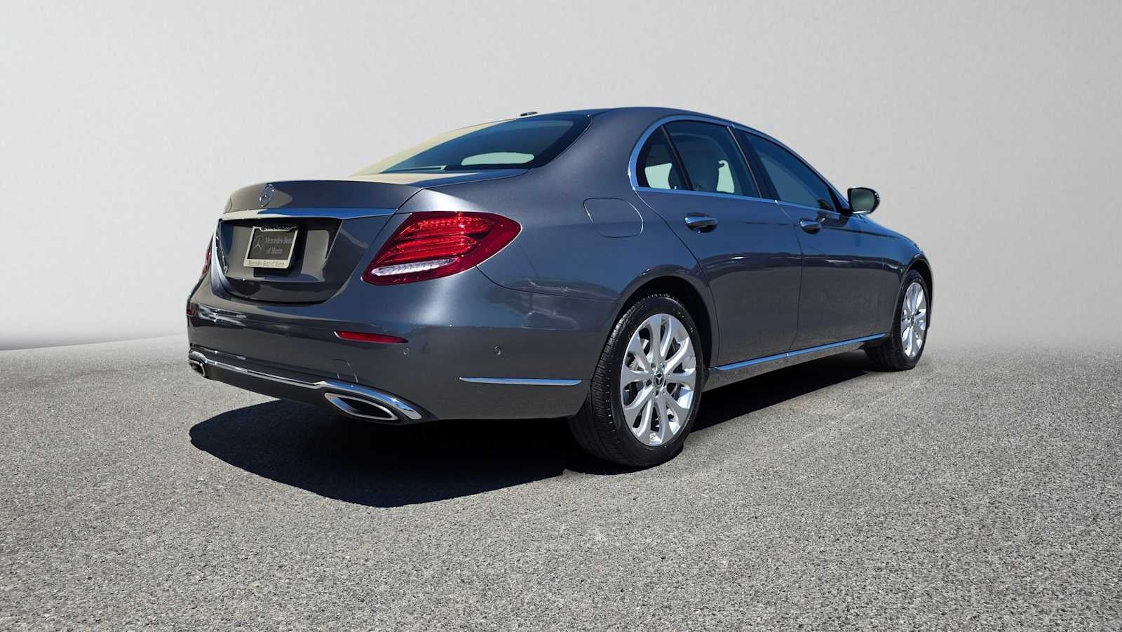 2017 Mercedes-Benz E 300 RWD Sedan