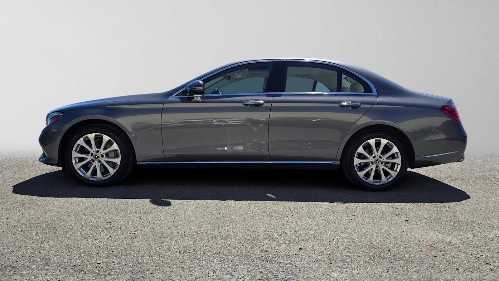 2017 Mercedes-Benz E 300 RWD Sedan