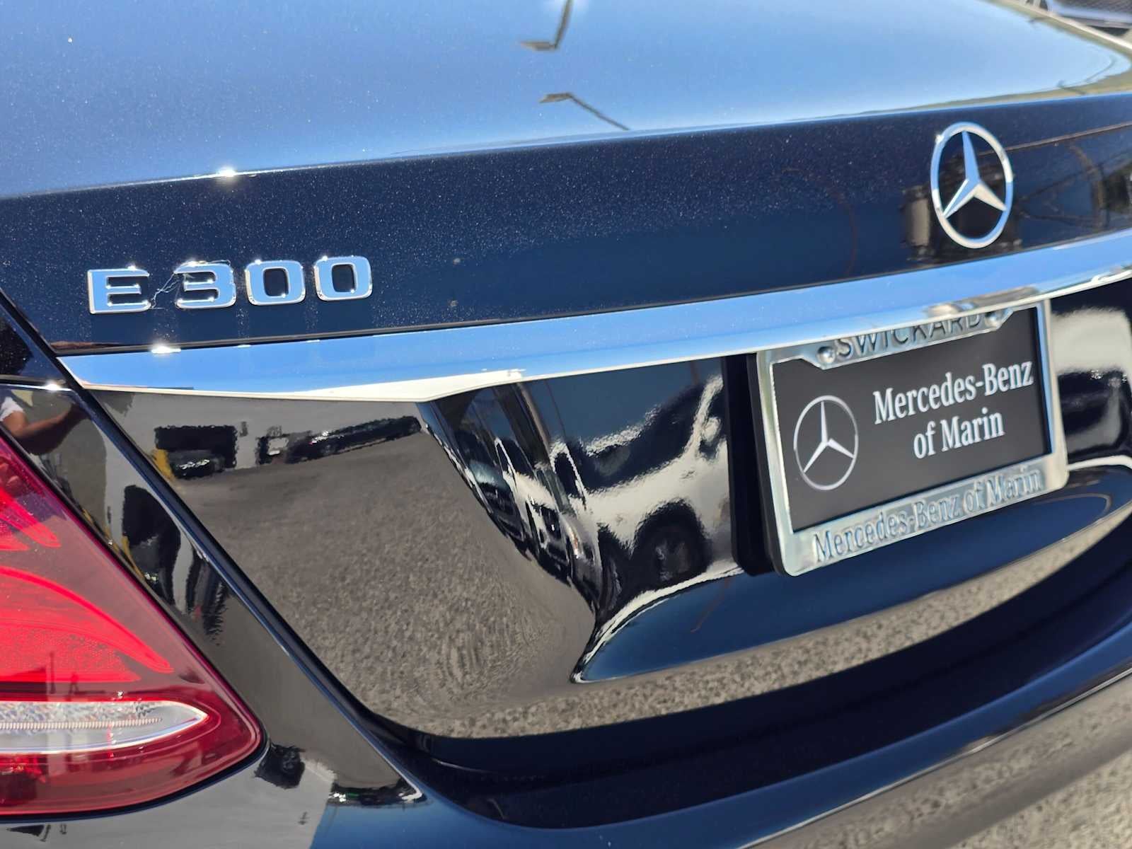 2019 Mercedes-Benz E 300 RWD Sedan