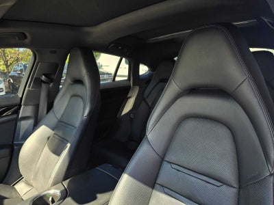 2018 Porsche Panamera RWD