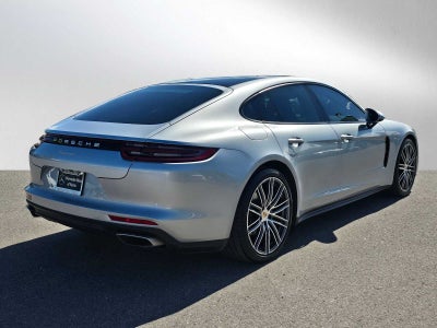 2018 Porsche Panamera RWD